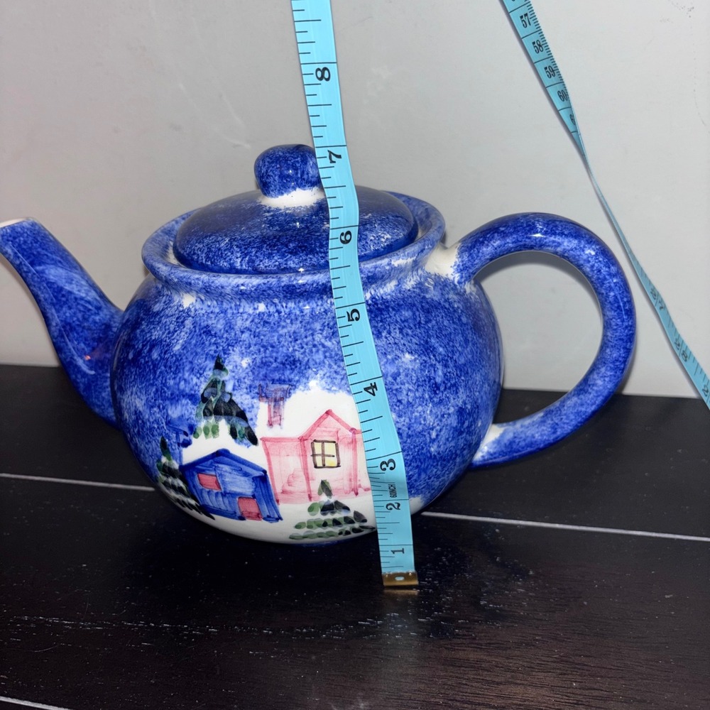 Vintage Marketplace Made in Italy 1993 | Holiday Themed Christmas Cabin Teapot - Picture 8 of 8